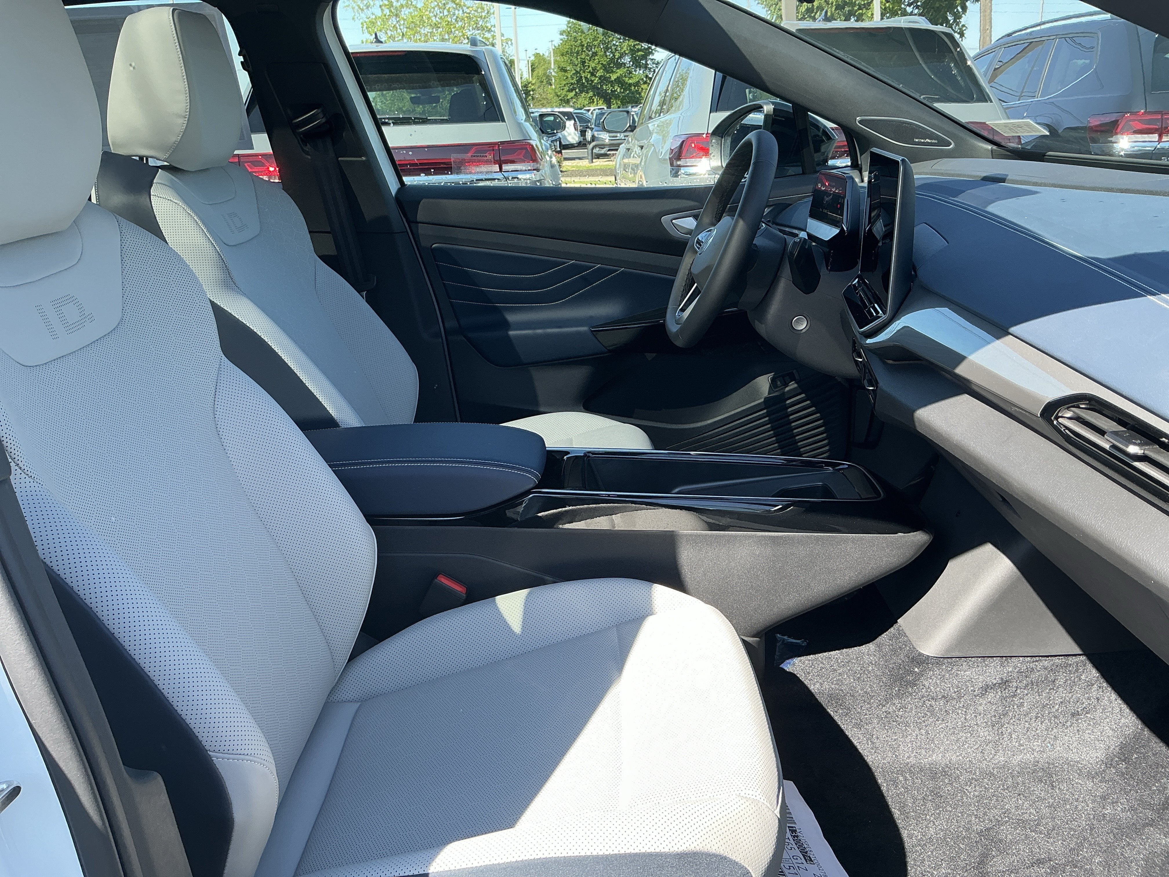 New 2026 Volkswagen ID.4 Pro S Plus AWD/4WD image 21