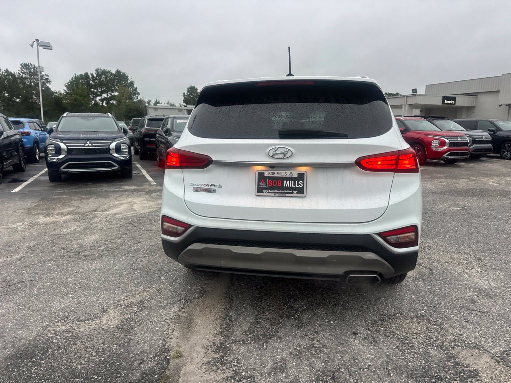 Used 2019 Hyundai Santa Fe SE FWD image 4