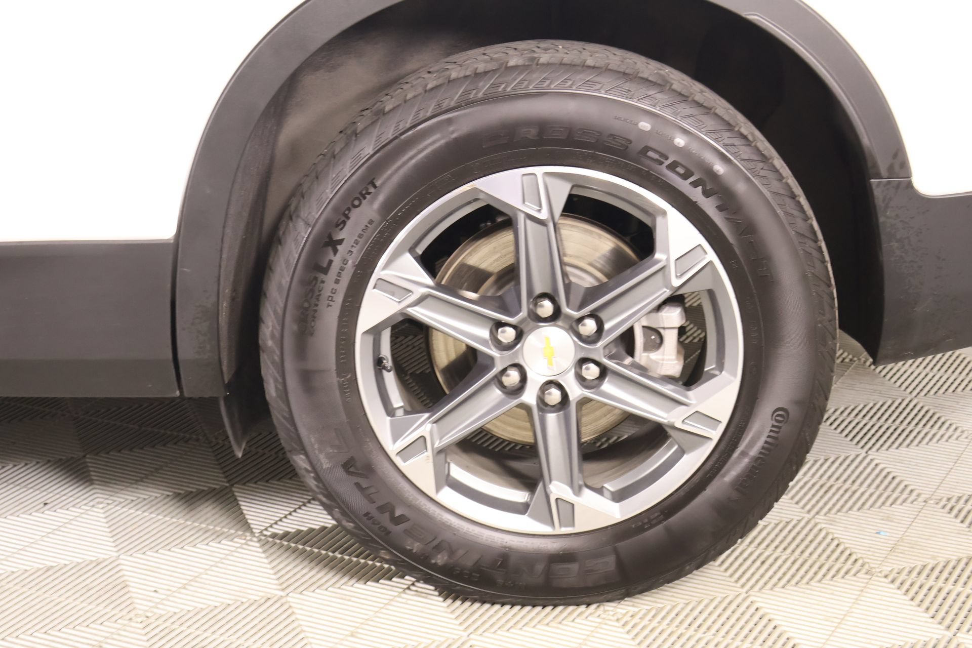Used 2025 Chevrolet Blazer LT FWD image 18