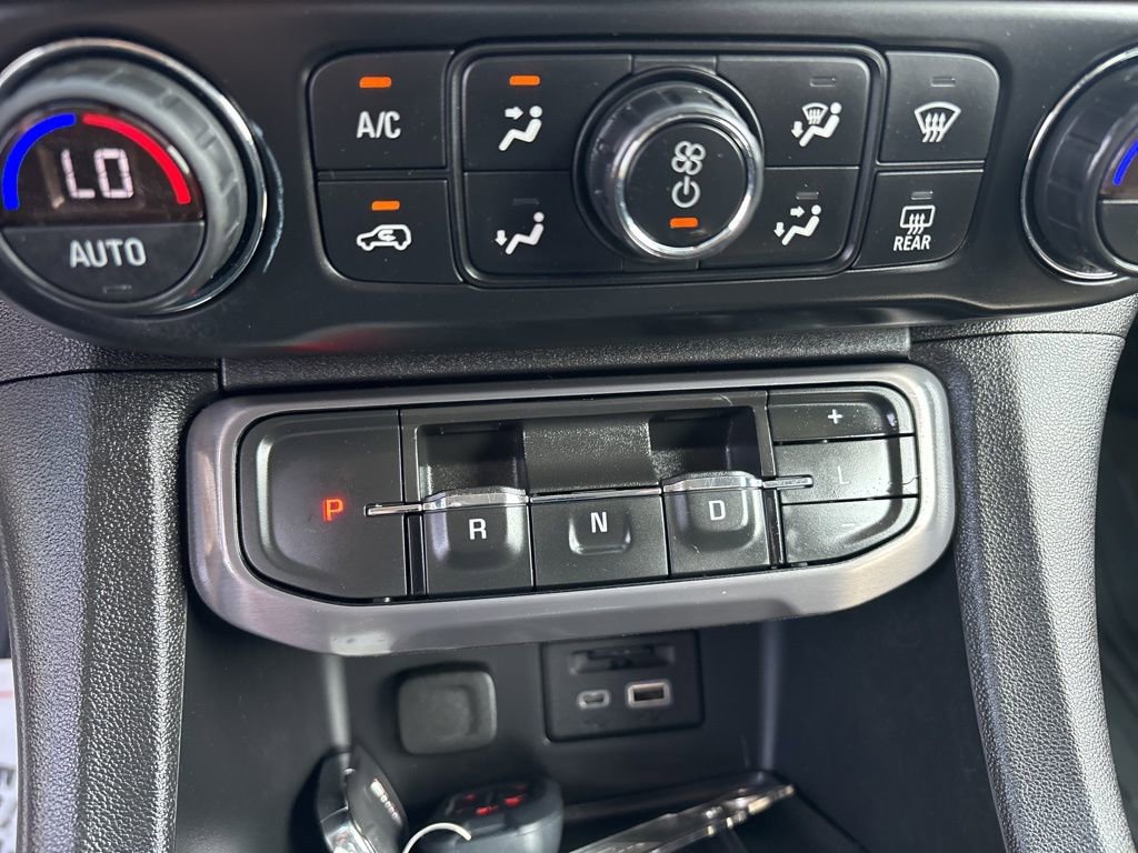 Used 2021 GMC Acadia AT4 w/ Trailering Package AWD/4WD image 26