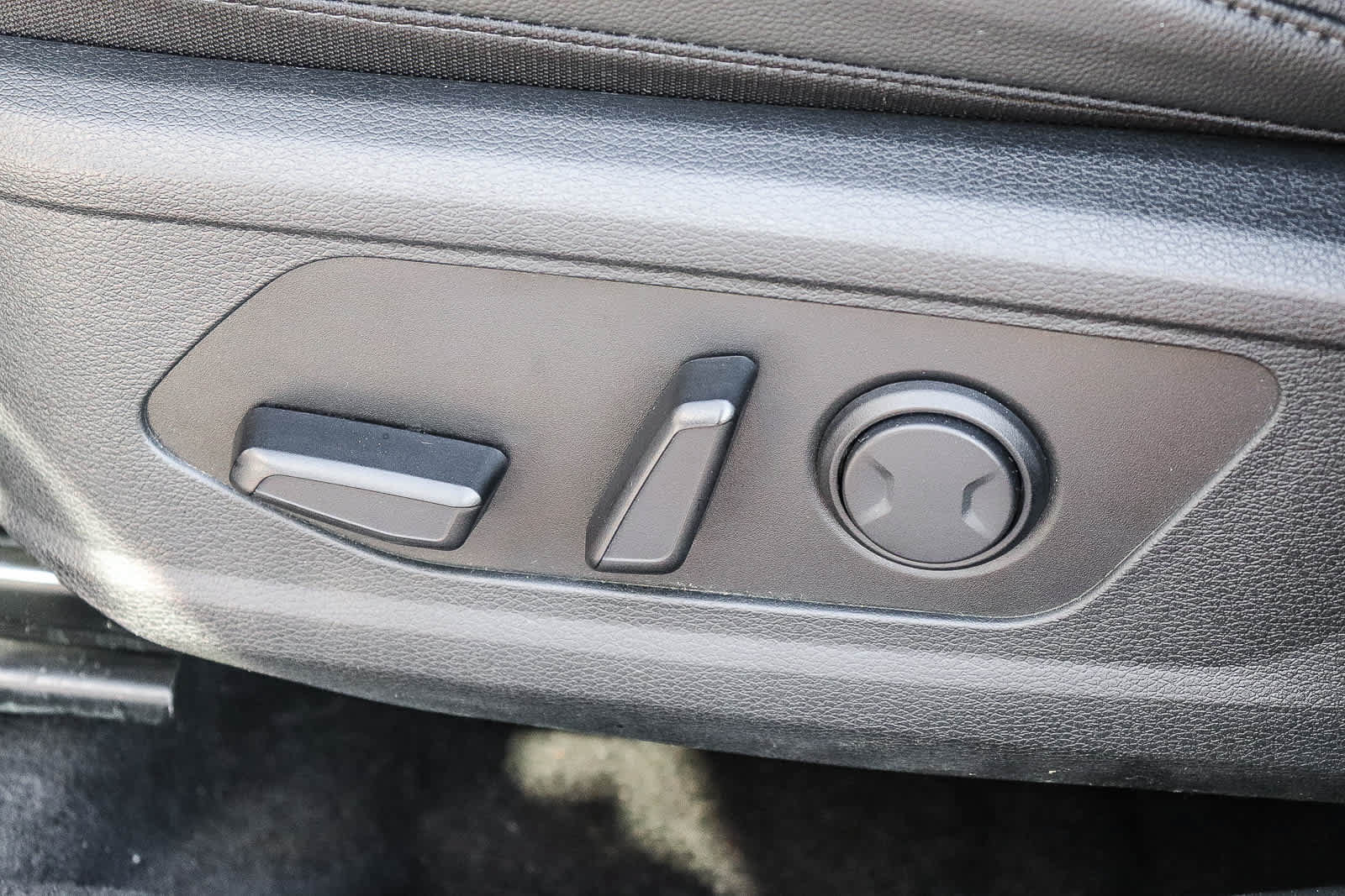 Used 2024 Kia Sportage EX FWD image 18
