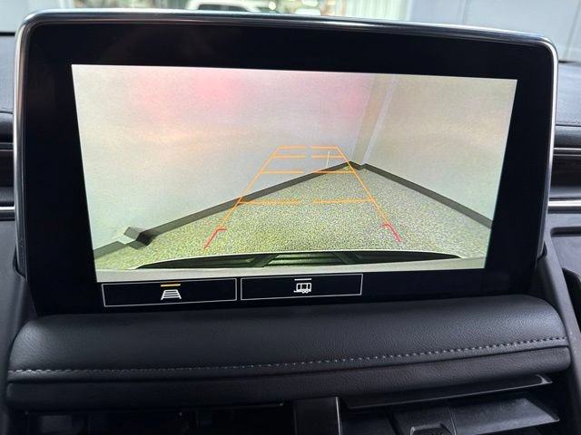 Used 2021 Chevrolet Suburban Z71 w/ Rear Media and Nav Package AWD/4WD image 6