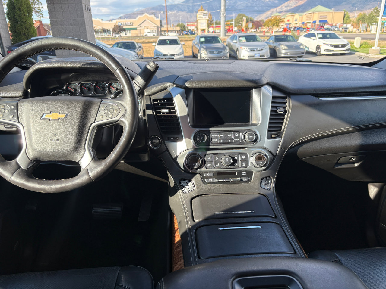 Used 2016 Chevrolet Suburban LTZ image 18