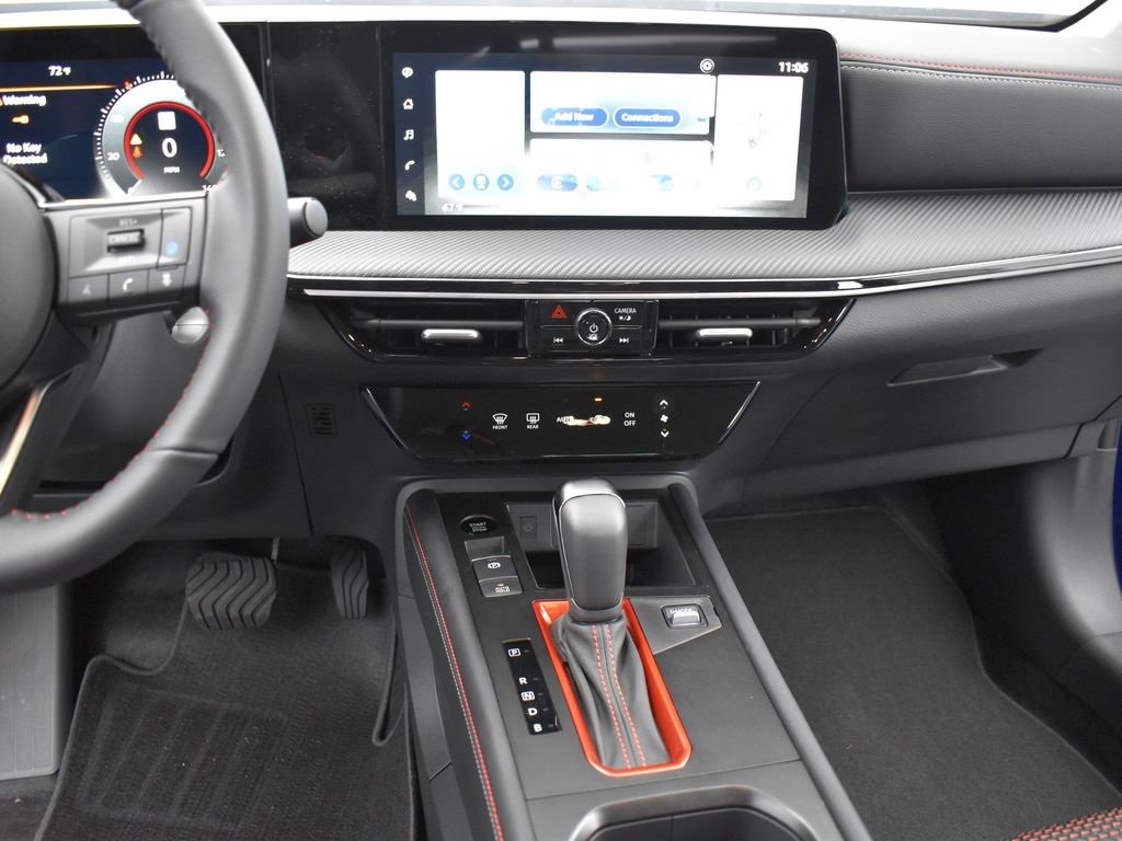 Certified 2025 Nissan Kicks SR image 10