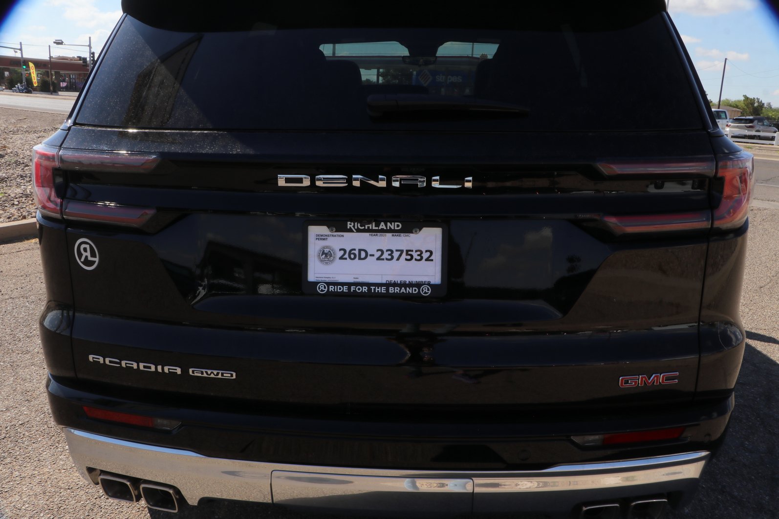 New 2026 GMC Acadia Denali w/ Super Cruise Package AWD/4WD image 6