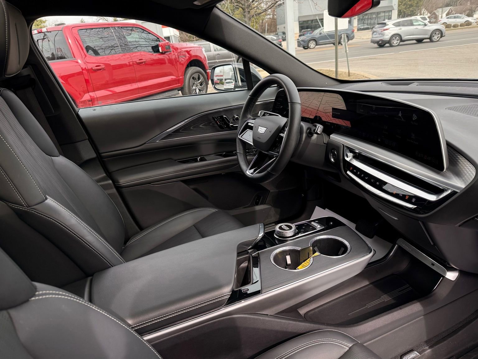 Used 2024 Cadillac Lyriq Sport image 20