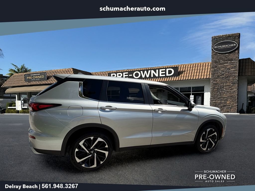 Used 2024 Mitsubishi Outlander FWD image 7