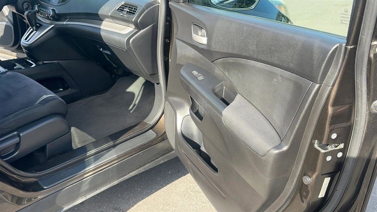 Used 2013 Honda CR-V LX image 45