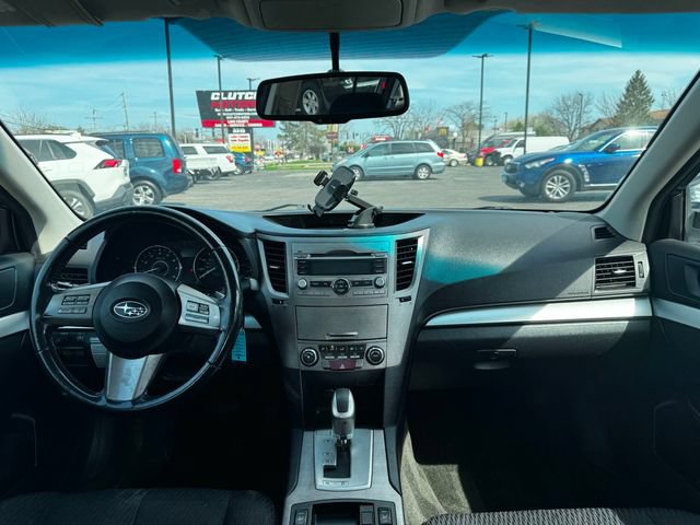 Used 2011 Subaru Legacy 2.5i Premium w/ All-Weather Pkg AWD/4WD image 17