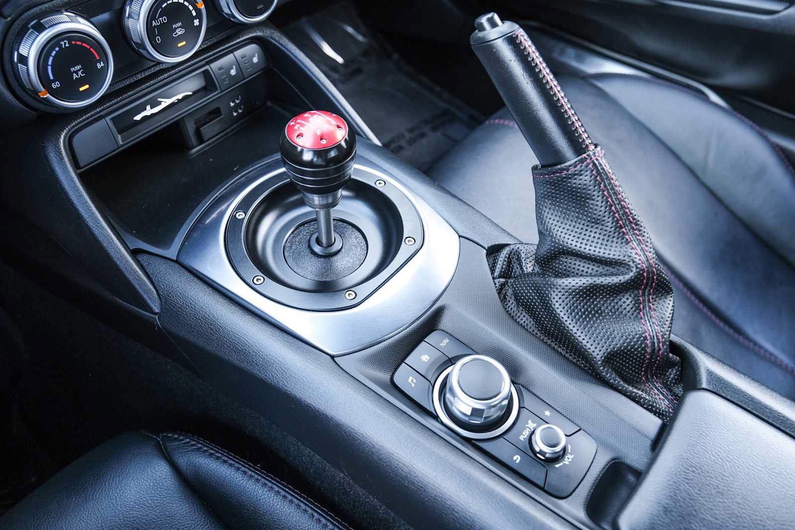 Used 2016 MAZDA MX-5 Miata Grand Touring RWD image 33