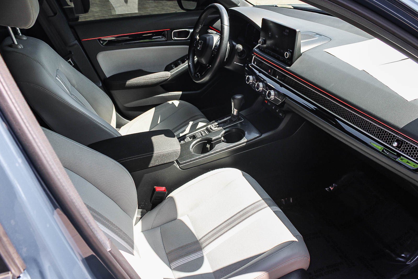 Used 2025 Honda Civic Sport image 18