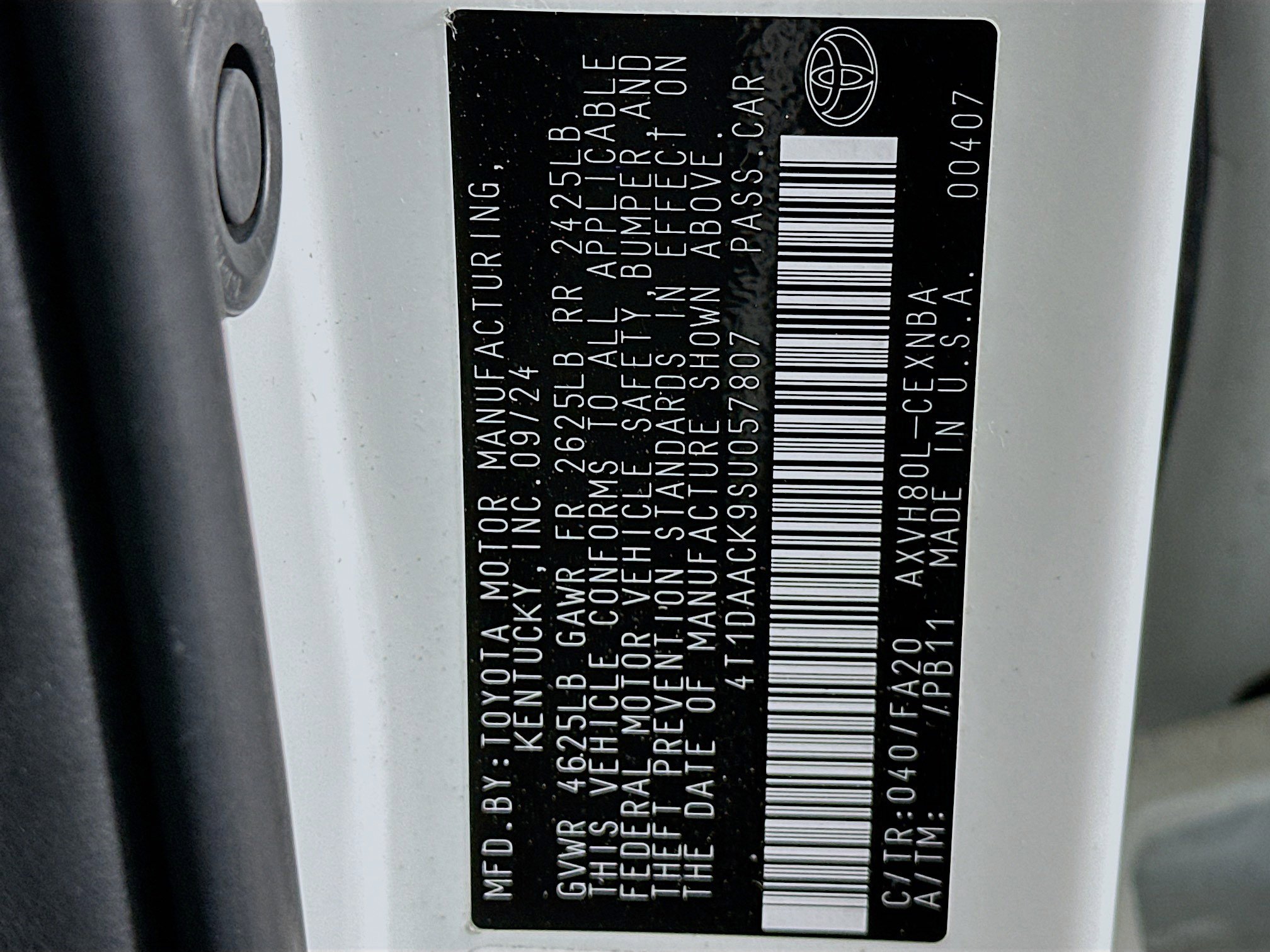 Used 2025 Toyota Camry LE image 12