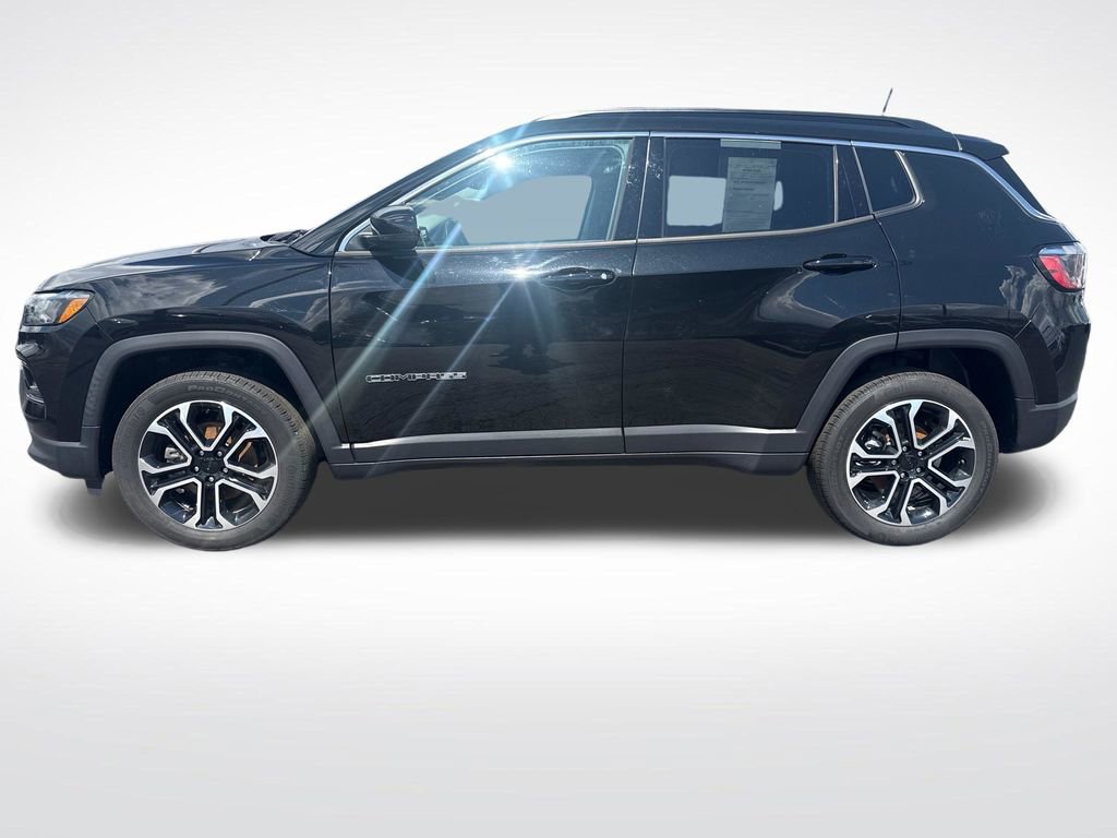 Used 2022 Jeep Compass Limited image 7