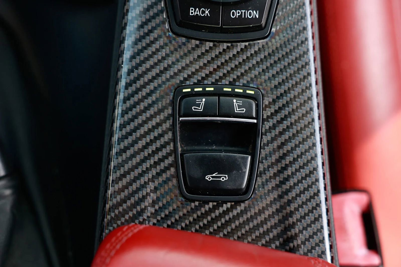 Used 2015 BMW M4 Convertible image 44