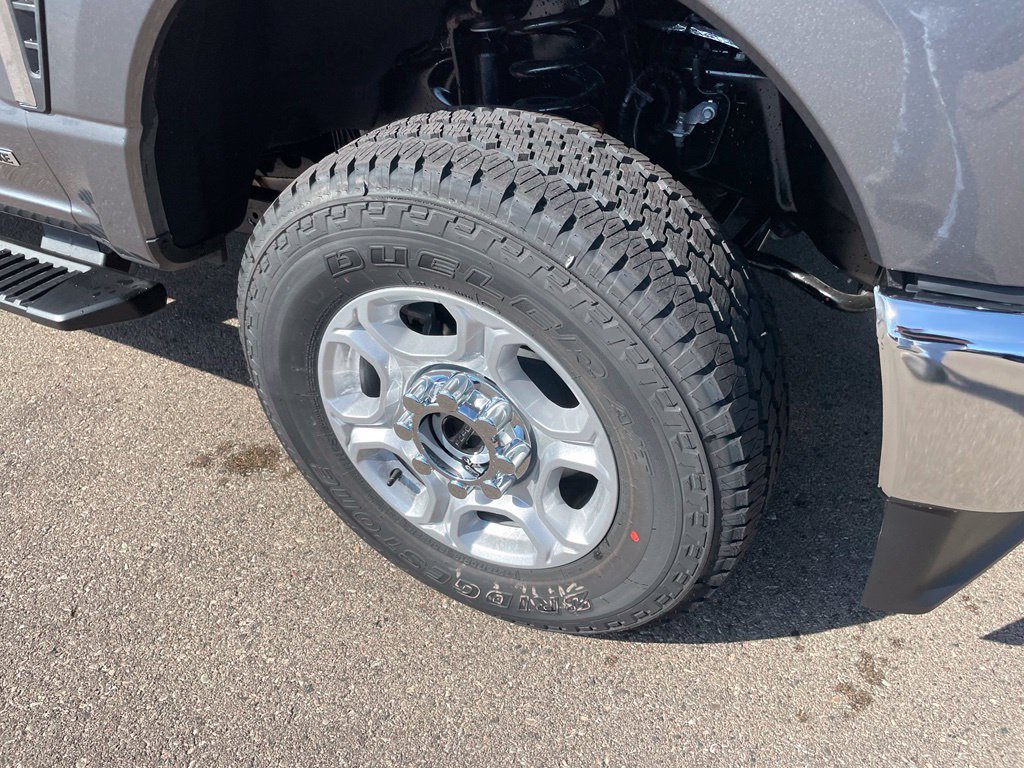 New 2027 Ford F250 XLT AWD/4WD image 4