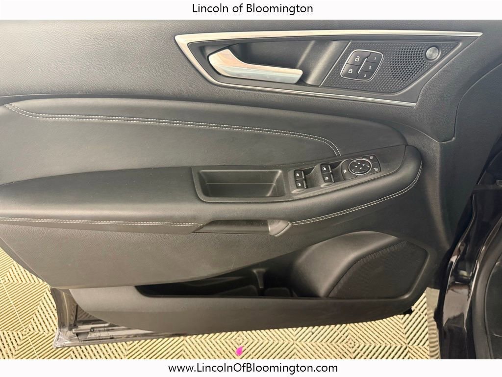 Used 2022 Ford Edge Titanium image 31