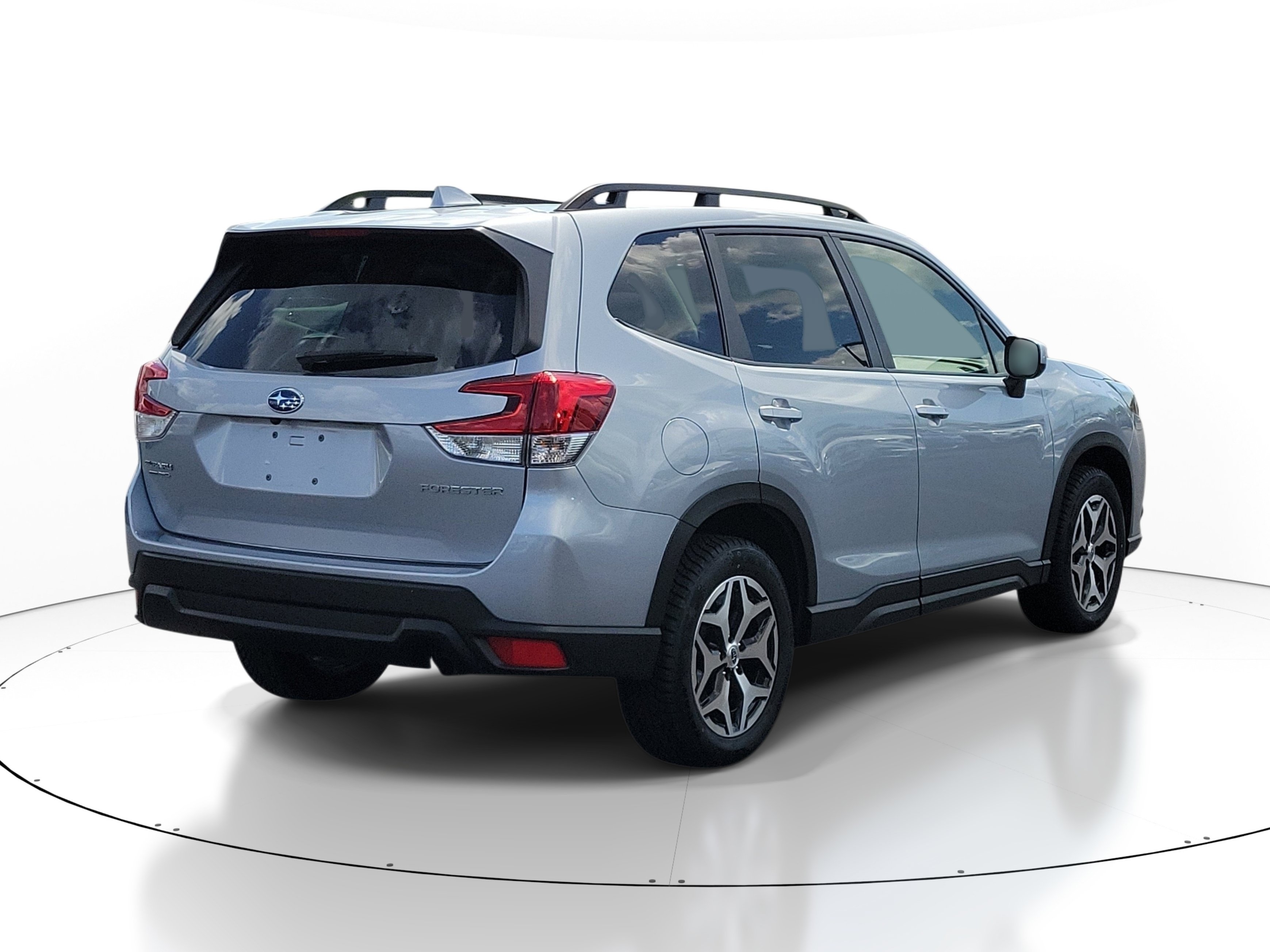Used 2023 Subaru Forester Premium AWD/4WD image 6