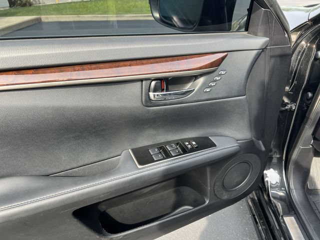 Used 2017 Lexus ES 350 w/ Luxury Package FWD image 11