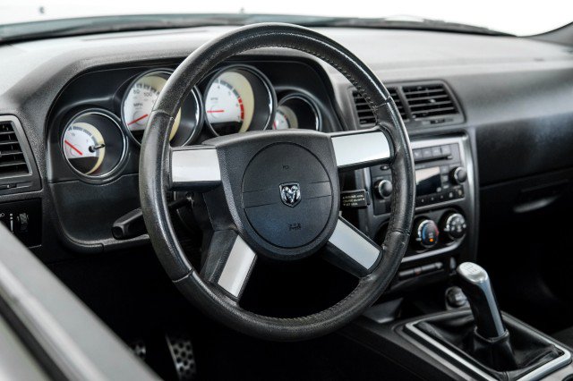 Used 2009 Dodge Challenger R/T RWD image 13
