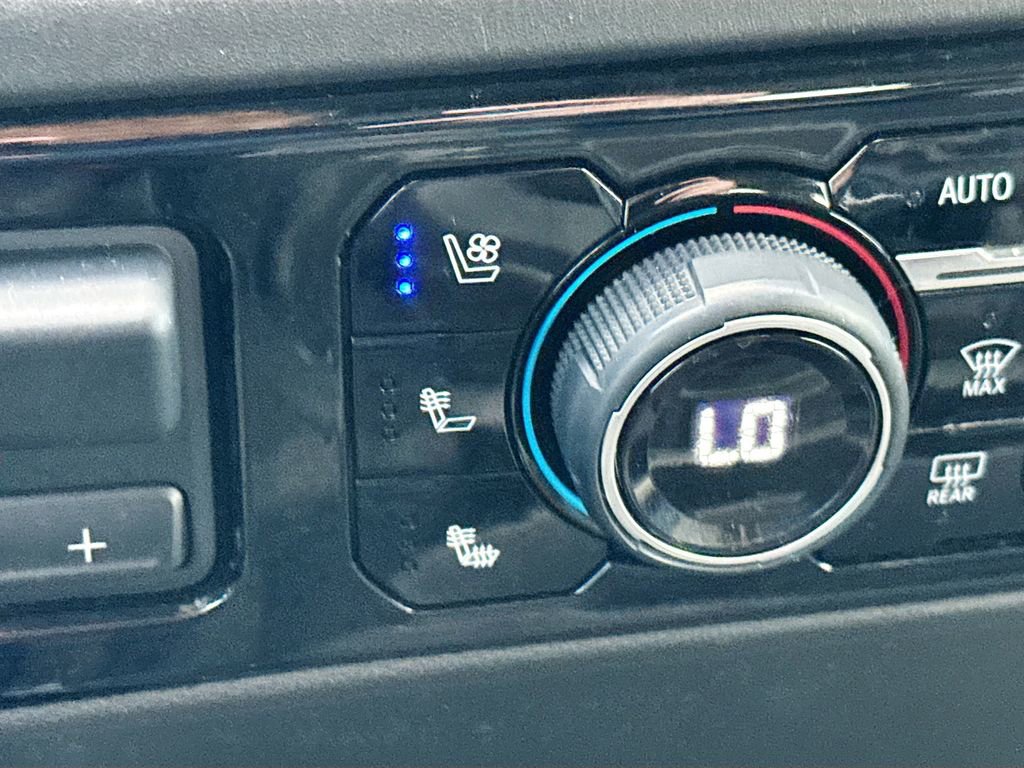 Used 2025 Chevrolet Silverado 2500 ZR2 w/ ZR2 Bison Edition image 18