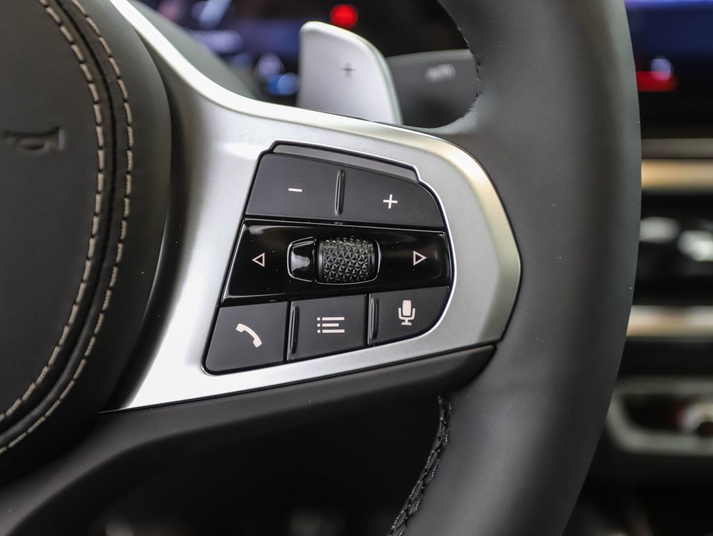 Used 2026 BMW X6 xDrive40i image 14