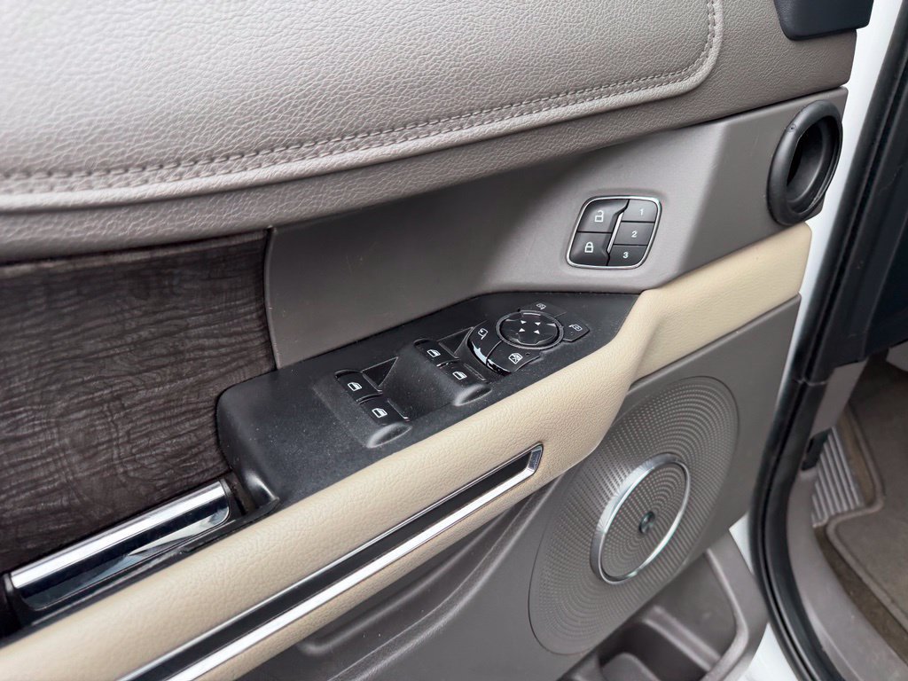 Used 2019 Ford Expedition Limited RWD image 15