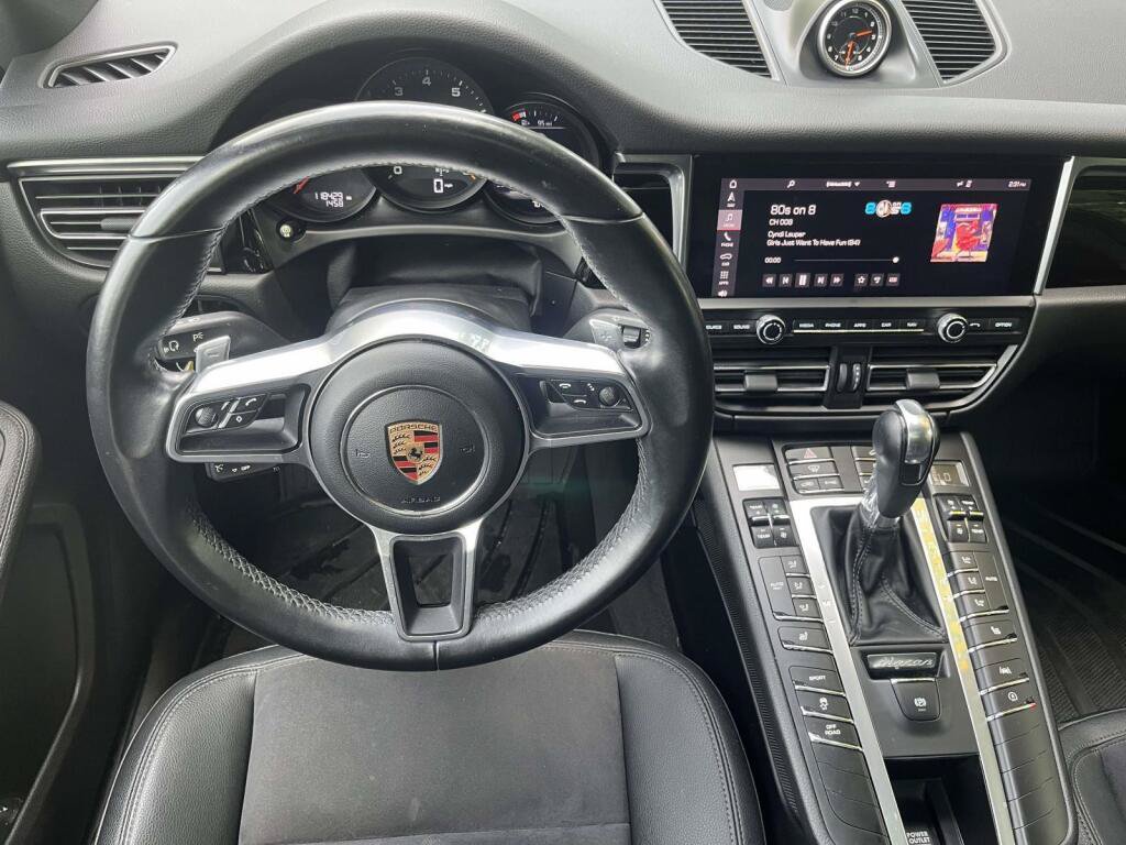 Used 2019 Porsche Macan AWD/4WD image 2