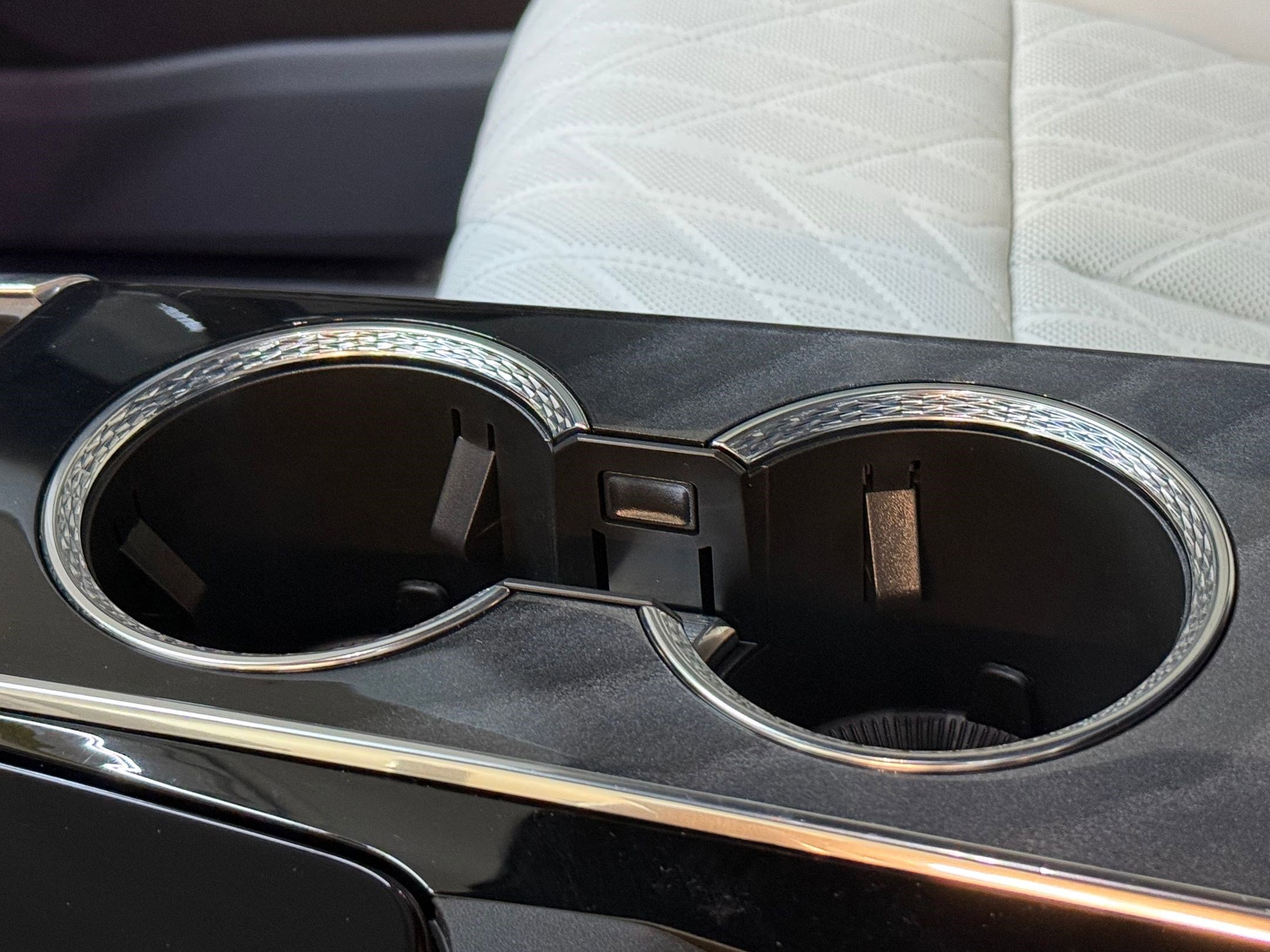 New 2025 Cadillac Escalade IQ Luxury 1 w/ Smart Trailering package image 39