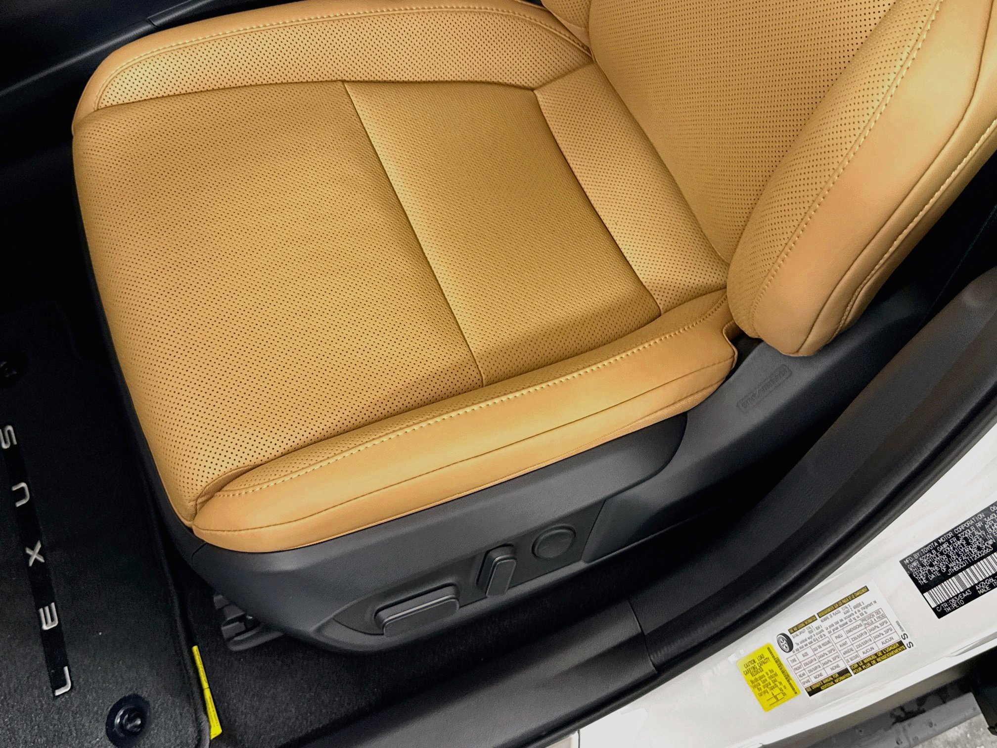 New 2026 Lexus ES 350h AWD w/ Convenience Package image 20