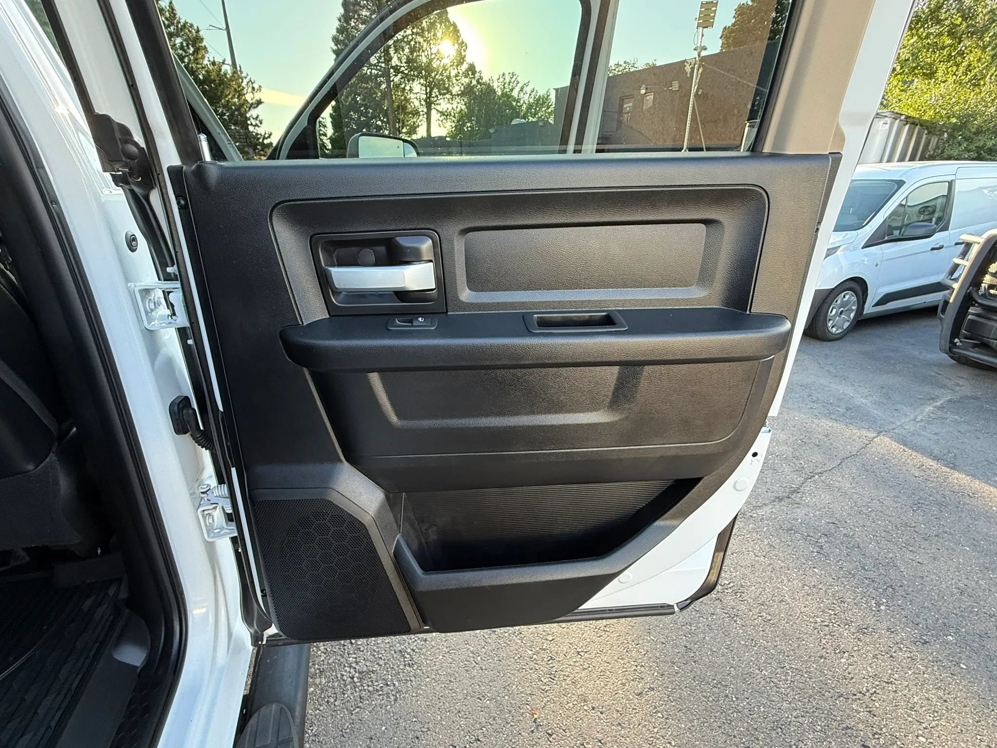 Used 2019 RAM 2500 Tradesman w/ Safety Group AWD/4WD image 23