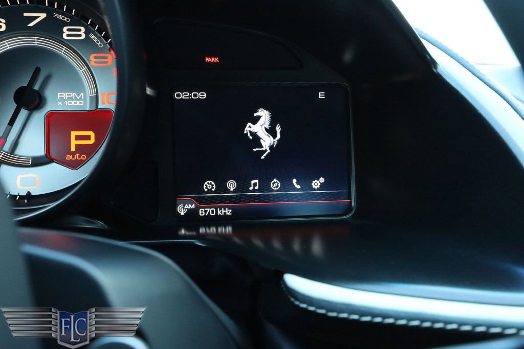 Used 2020 Ferrari 812 Superfast image 29