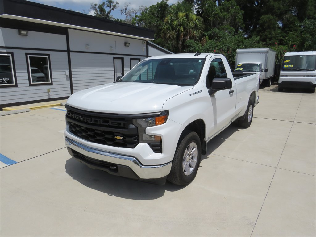 Used 2025 Chevrolet Silverado 1500 W/T RWD image 3