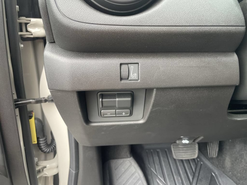 Used 2026 Chevrolet Colorado Trail Boss AWD/4WD image 18