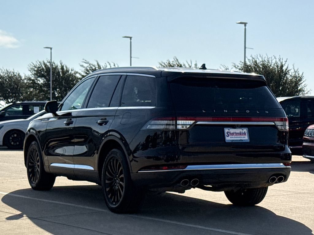 Used 2023 Lincoln Aviator AWD w/ Premium Package image 6