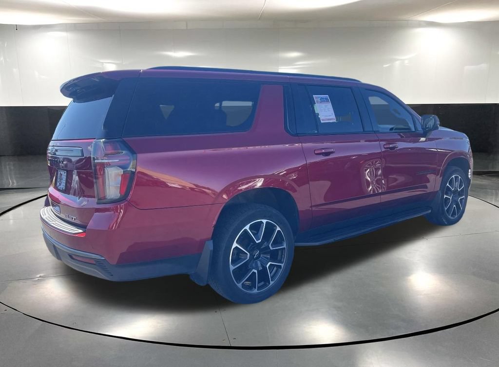 Used 2022 Chevrolet Suburban RST w/ Luxury Package AWD/4WD image 6