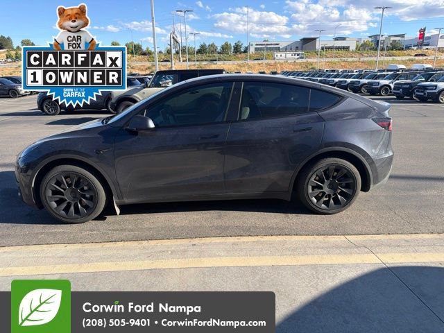 Used 2024 Tesla Model Y Long Range AWD/4WD image 4