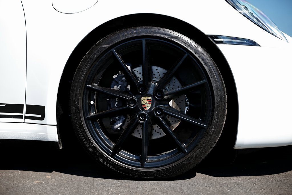 Used 2024 Porsche 911 Carrera T image 12