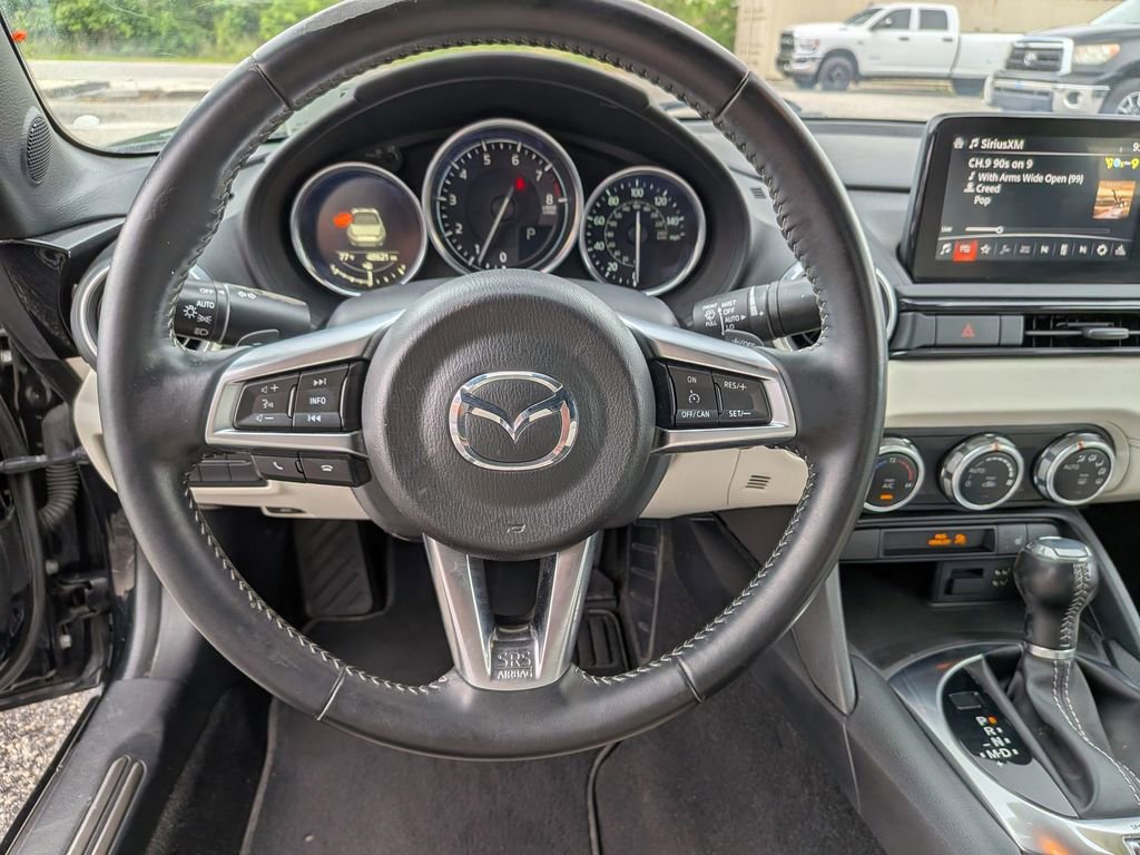 Used 2021 MAZDA MX-5 Miata Grand Touring RWD image 32