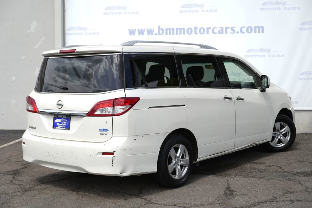 Used 2016 Nissan Quest SV FWD image 3