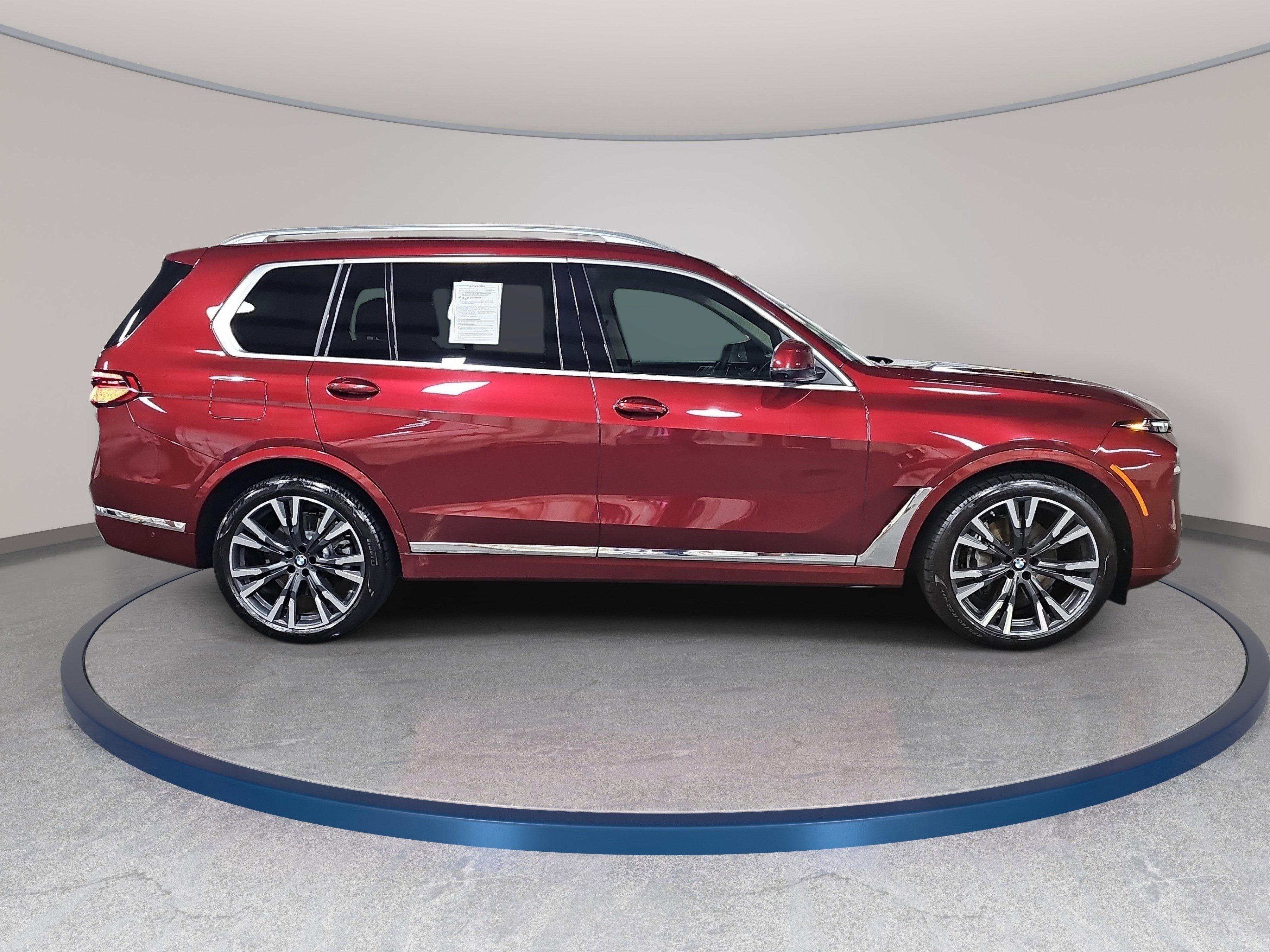 Certified 2025 BMW X7 xDrive40i image 5