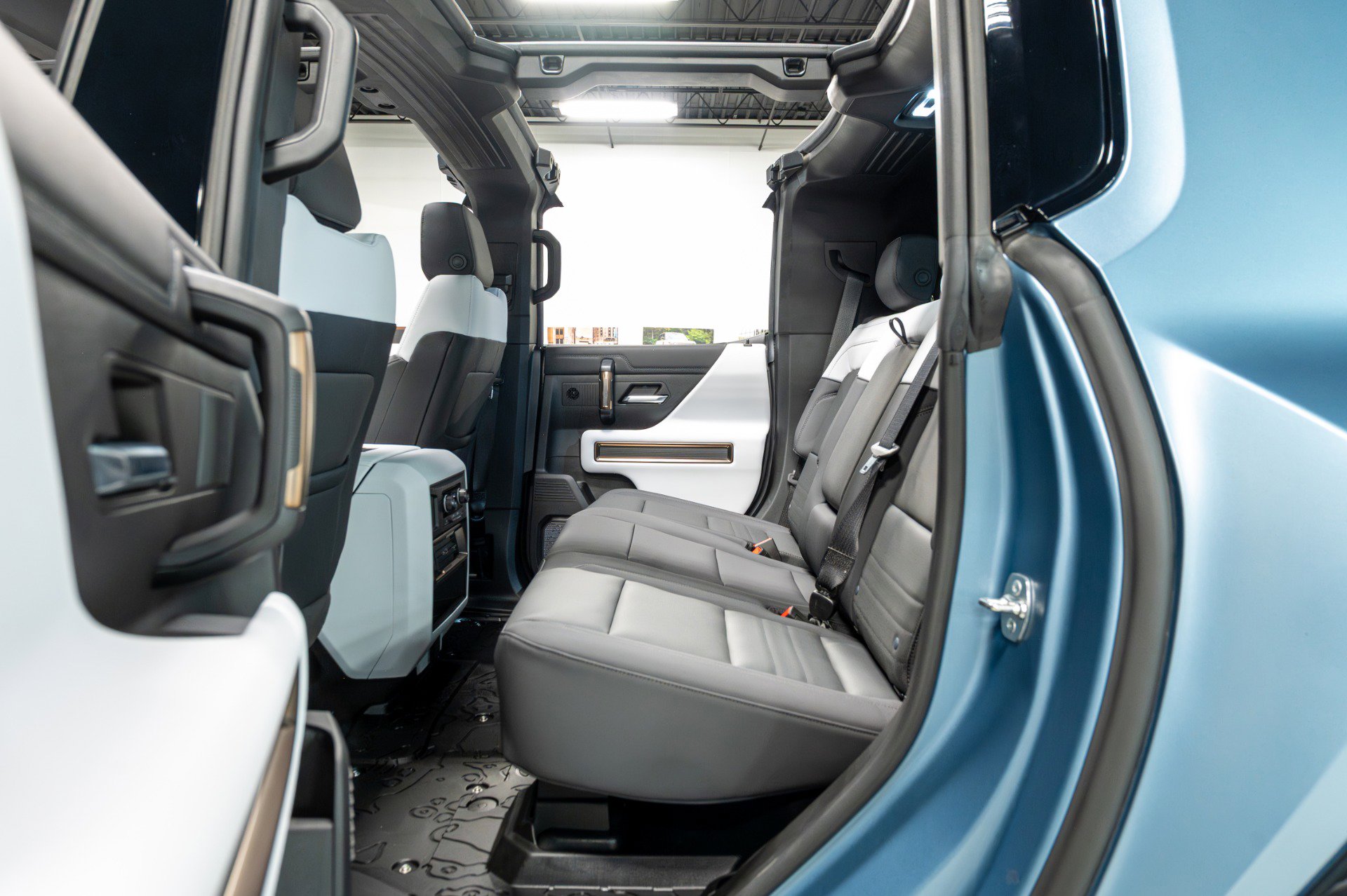 Used 2024 GMC Hummer EV 3X w/ Omega Edition image 40