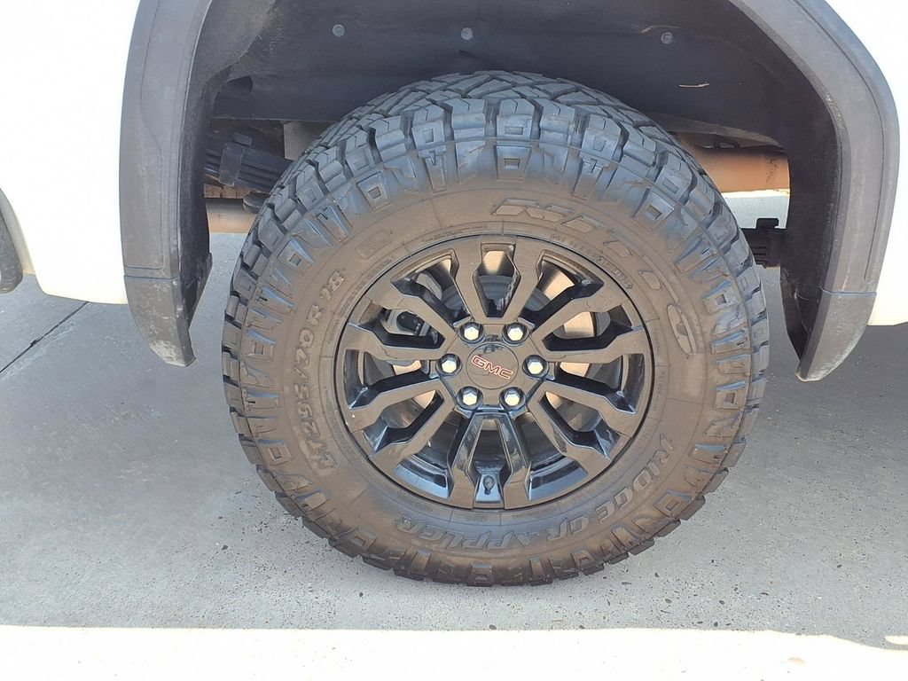 Used 2023 GMC Sierra 1500 AT4X AWD/4WD image 10