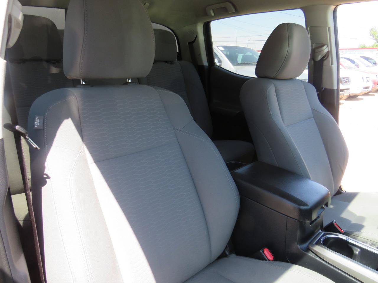 Used 2017 Toyota Tacoma SR5 w/ Tow Package RWD image 19