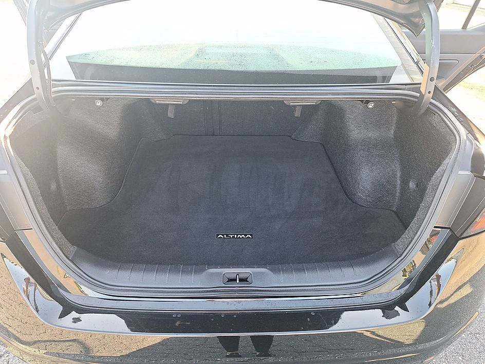 Certified 2025 Nissan Altima 2.5 SV FWD image 23