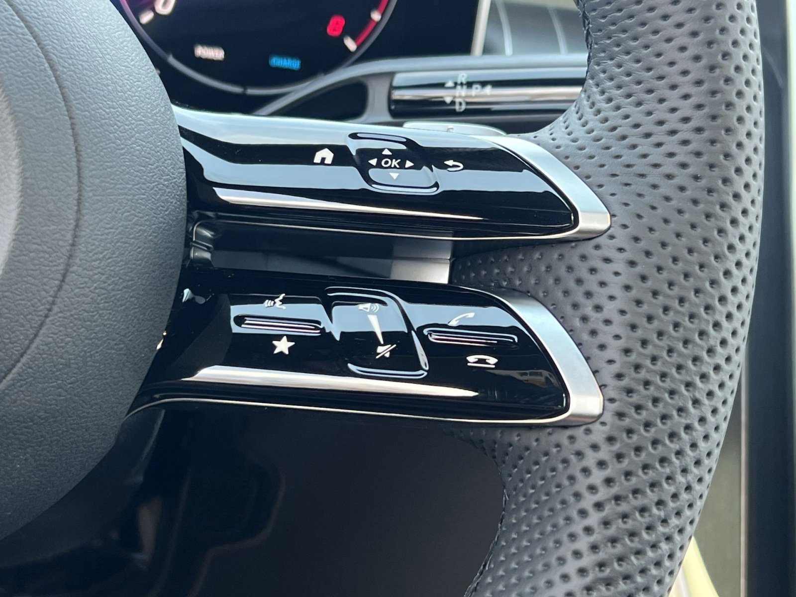 New 2026 Mercedes-Benz GLC 300 4MATIC image 30