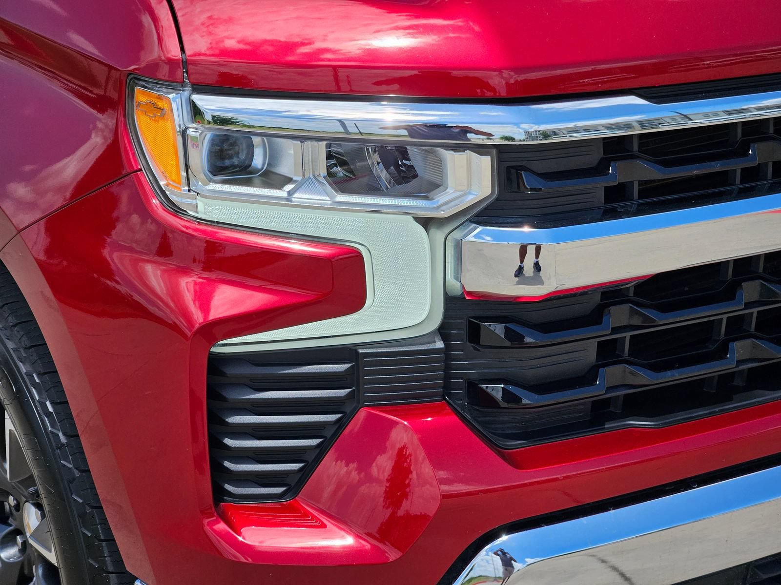 Used 2024 Chevrolet Silverado 1500 LT RWD image 10