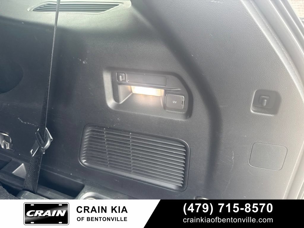 Used 2020 Ford Explorer XLT w/ Equipment Group 202A AWD/4WD image 26