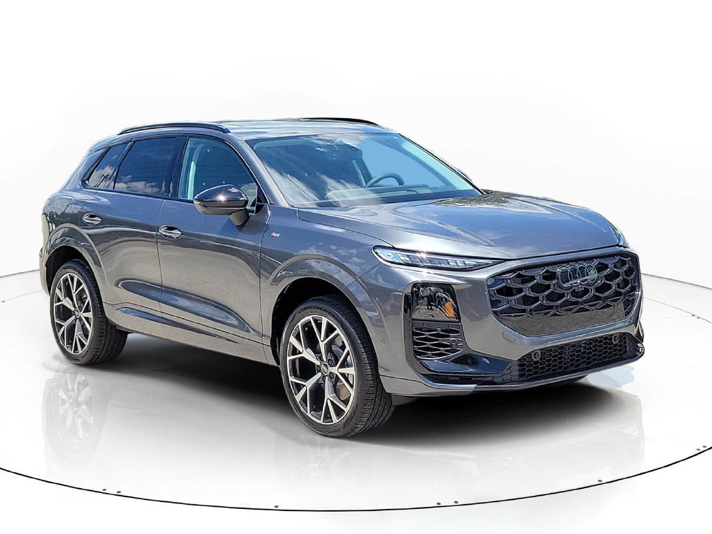 New 2026 Audi Q3 quattro 2.0T AWD/4WD image 1