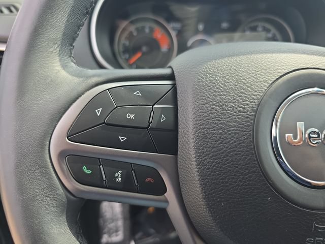 Used 2019 Jeep Cherokee Limited w/ Luxury Group AWD/4WD image 19