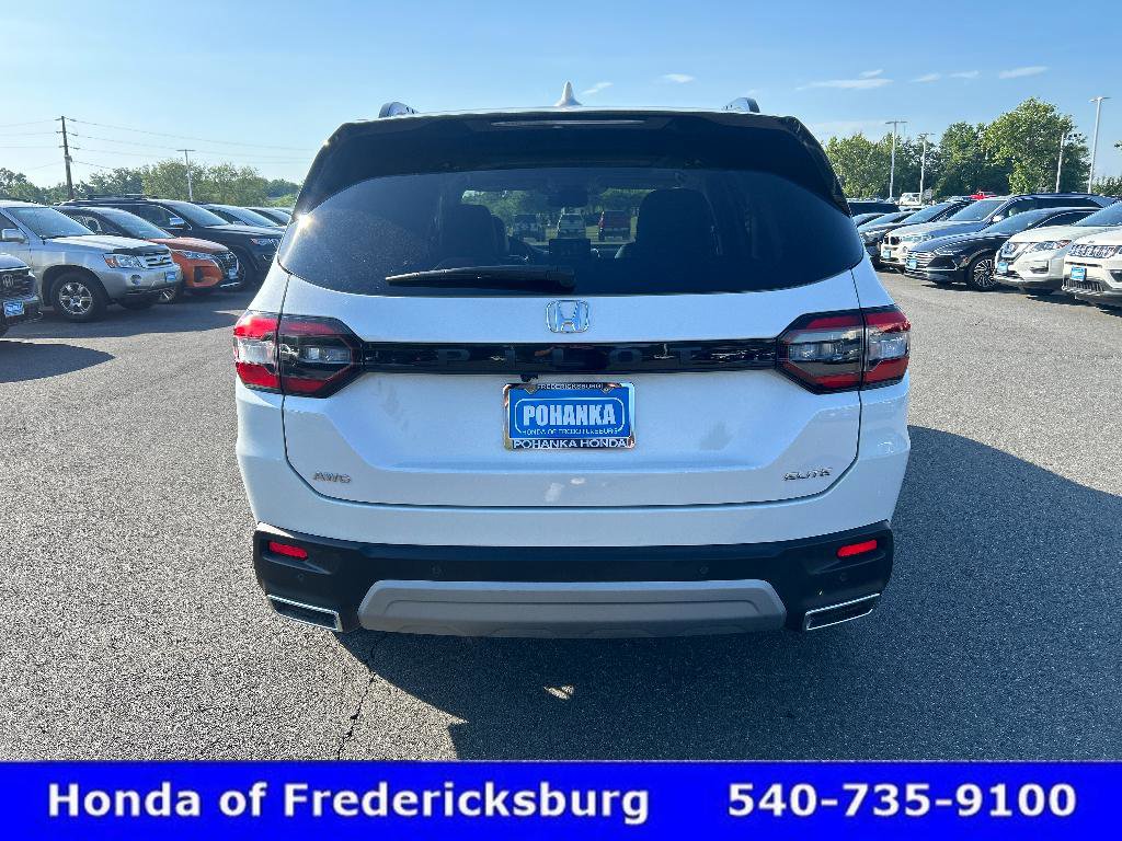 Certified 2025 Honda Pilot Elite image 4